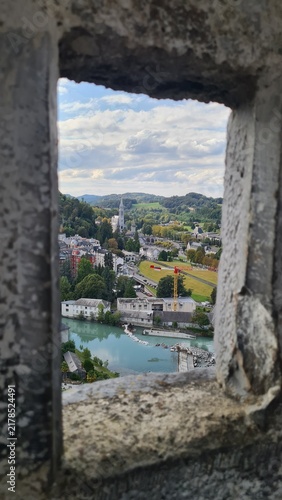 Le sanctuaire de Lourdes et la belle basilique Notre-Dame du Rosaire vus depuis les remparts du château fort de Lourdes (Bigorre, Hautes-Pyrénées)