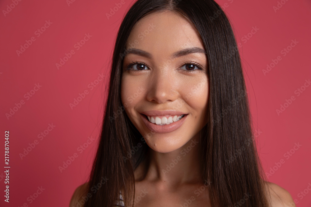 Fototapeta premium Close up portrait of smiling woman with healthy teeth