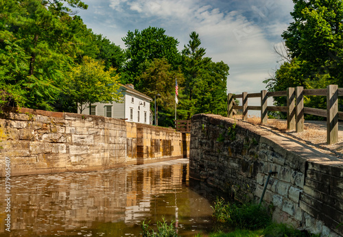527-78 Channahon Lock, I and M Canal