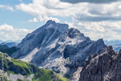Canvastavla Stunning panoramic view of a massive rugged limestone mountain peak soaring abov