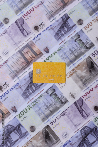 Foto A credit card for contactless cashless payments via a terminal or online