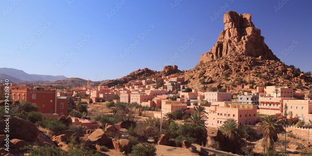 Obraz premium Morocco Napoleon's Hat rock. Views of Morocco in February.
