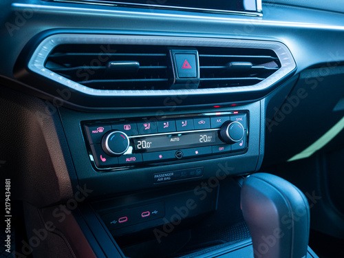 Obraz na płótnie Aire Acondicionado: Climatización coche