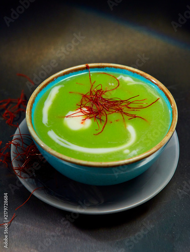 Cuadro en lienzo Spinatsuppe