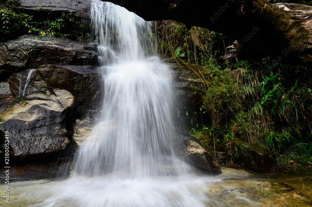 Obraz premium Chang Kien Waterfall in the rainy season at Doi Suthep-Pui National Park, Chiangmai, Northern Thailand