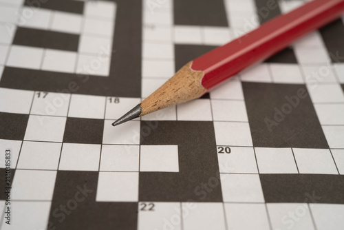 Cuadro en lienzo Puzzle game with pencil for practice skill.