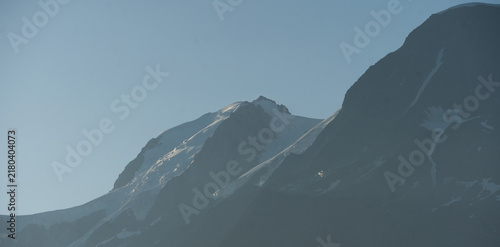 фотографія Snowy peak of Montblanc mountain