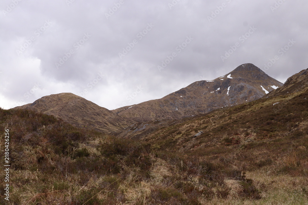 Fototapeta premium Scotland highlands grey corries