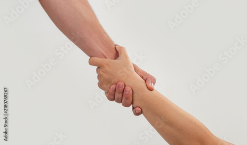 Bild auf Leinwand Partnership starts with strong handshake