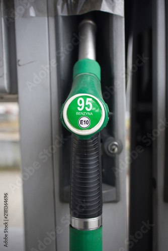 Canvastavla Green nozzle marked 95 E10 petrol fuel