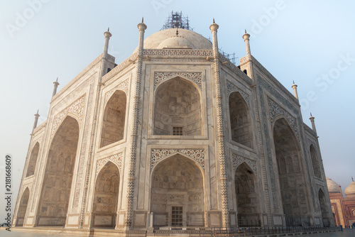 Konstfotografi Low corner view of the Taj Mahal marble facade in Agra
