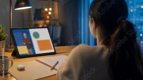 Plakat Evening Tablet Lesson For Remote Online Study