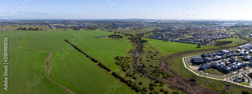 Foto Panoramic aerial drone view of Tarneit, Melbourne, Victoria, Australia