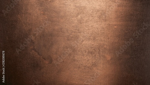 Foto Bronze copper plate and steel metal sheet texture on a dark black brown surface,