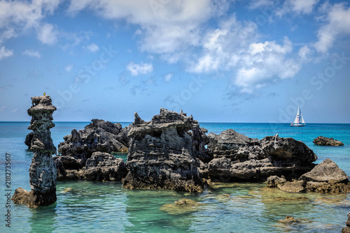 Cuadro en lienzo Tobacco Bay: A Caribbean Seascape