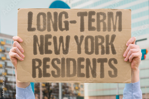 Fotografía "Long-term New York residents" Long-term New York residents experience burnout, nostalgia, and disillusionment with the city