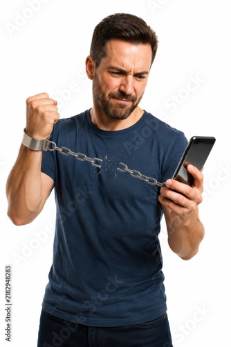 Naklejka Breaking Smartphone Chain