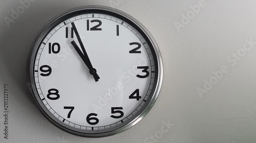 Close-up of an analog wall clock - 10-minute fast-motion video