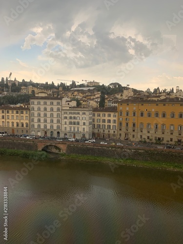 фотографія ponte vecchio florence italy