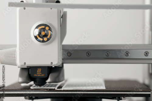 Modern additive manufacturing printhead during calibration proces