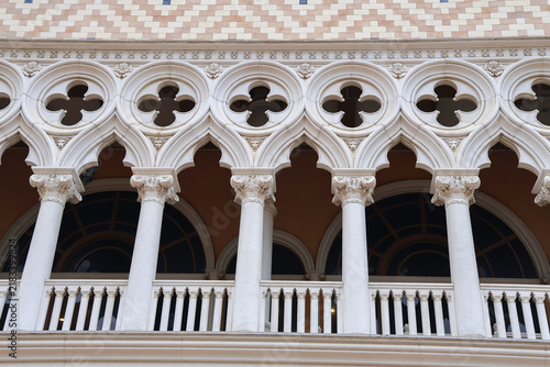 Cuadro en lienzo Ornate Gothic Style Architectural Facade with Arches and Columns