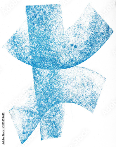  Abstract blue dry pastel curved strokes isolated on transparent background. Hand drawn grainy texture for creative design and illustration.
