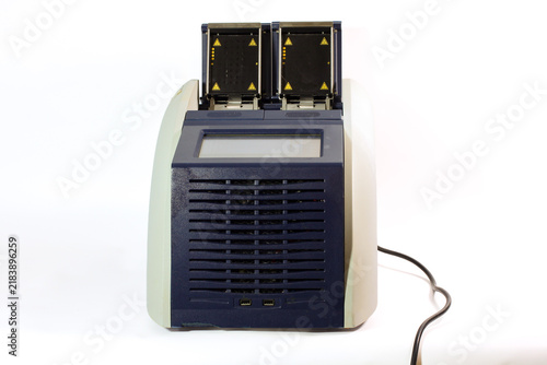 Cuadro en lienzo Laboratory thermal cycler with two 48-well sample blocks, heated lids and control mechanisms for PCR and scientific research