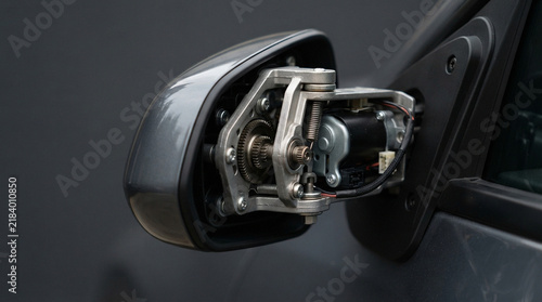 Internal mechanism of a car side wing mirror