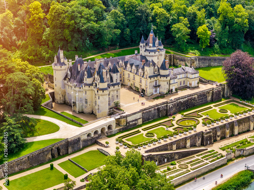 Ch  teau d   Uss    located in the Indre   et   Loire department of the Centre   Val de Loire region in France  is a fairy   tale Renaissance castle overlooking the Loire River.