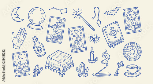 Foto Set of mystical and esoteric symbols for fortune telling, collection of magic it