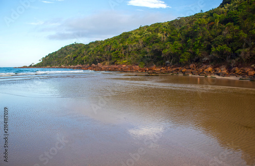 costa verde da Praia de Palmas Governador Celso Ramos Santa Catarina Brasil