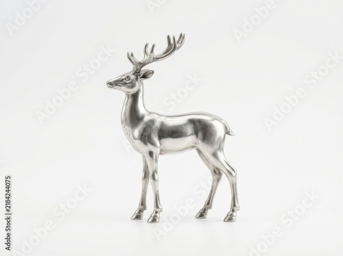 Elegant Silver Reindeer Sculpture for Holiday Decor