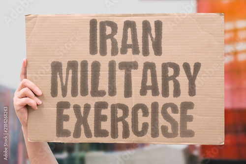 Fotografie "Iran military exercise" Regime demonstrates naval capability in strait