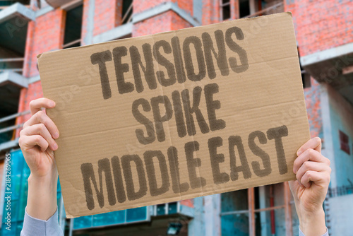 Konstfotografi "Tensions spike Middle East" Regional conflicts escalate amid diplomatic breakdown