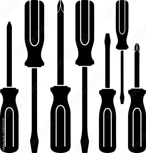 Screwdriver_set_silhouette_202609072105_traced