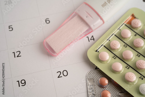 Quadro su tela Birth control pills for female of ovulation day, fetus, maternity, childbirth, birth control