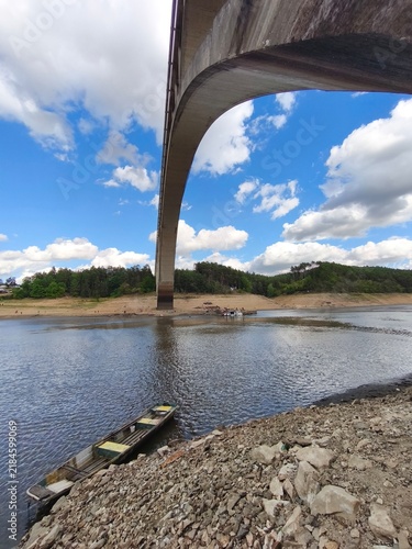 Fotografía extreme dry on orlik dam on vltava river czechia