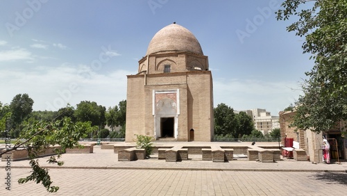 Foto The Ruhabad Mausoleum is located in the city of Samarkand