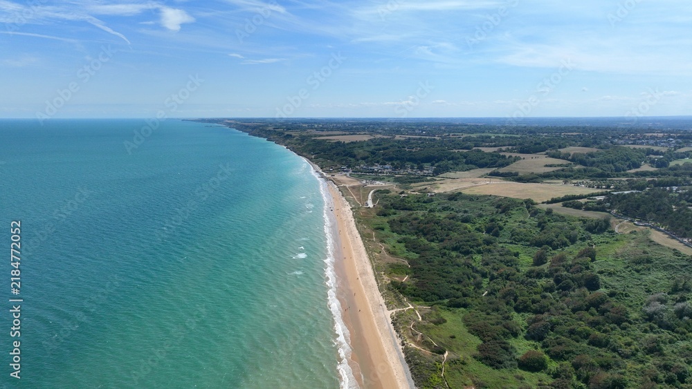 Obraz premium survol aérien d'Omaha Beach en Normandie