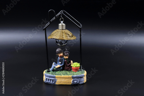 Decorative figurine of lovers. Table lamp.
