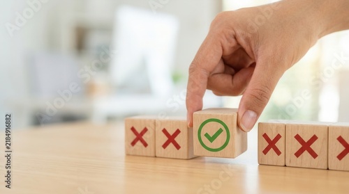 Business concept of do and don't using positive green tick and negative red cross symbols.