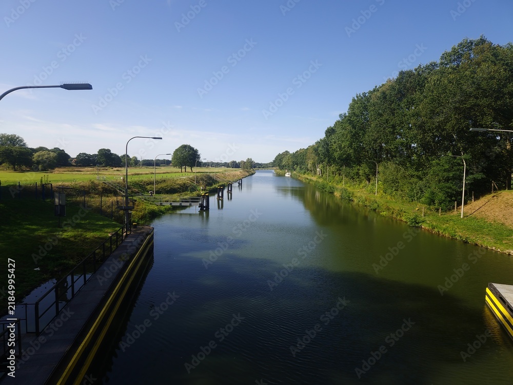 Fototapeta premium Peaceful afternoon on Osnabrück canal