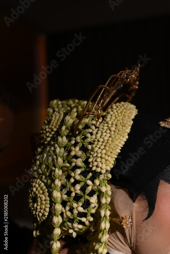 Tapety artystyczne javanese bride