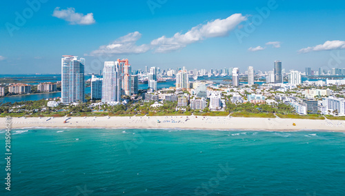 Canvas Print Miami seaside with turquoise ocean and sky