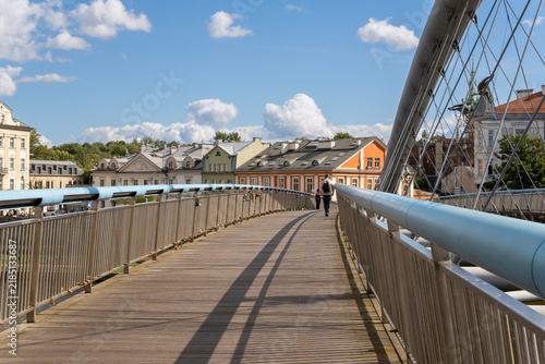 Obraz na plátne Bernatka footbridge (Kładka Ojca Bernatka), a pedestrian and bicycle footbridge over the Vistula River in Kraków, connecting Kazimierz and Podgórze