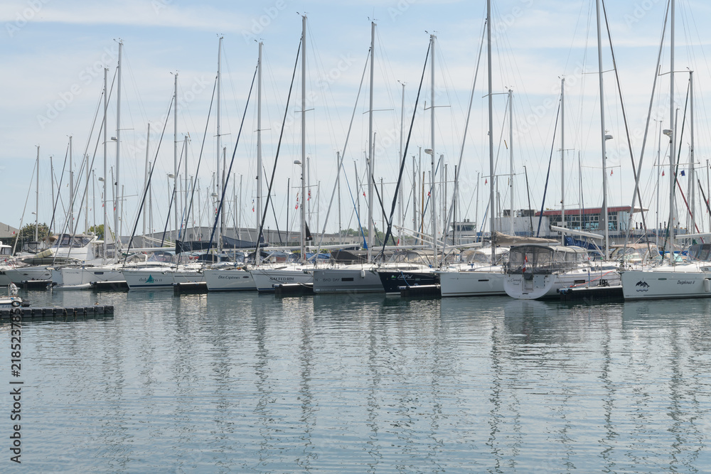 Obraz premium sail boats at yacht club marina, Stadium Rd, Toronto