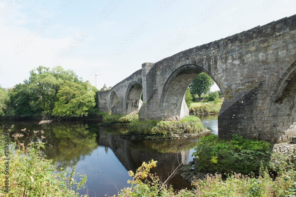 Fototapeta premium View of the Old Sterling Bridge, in Stirling Scotland