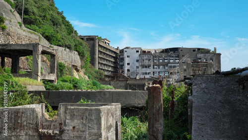 日本の近代化を支えた軍艦島（Gunkanjima, Hashima）