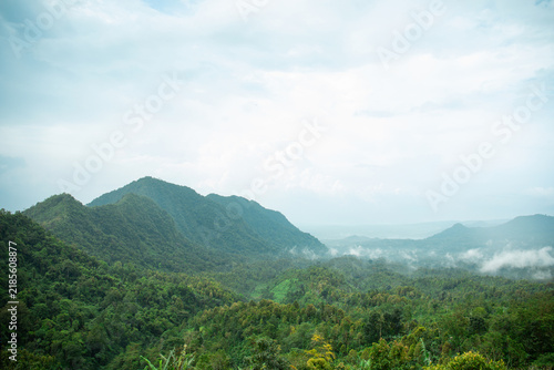 фотографія View of mountains and greenery in Bali during a travel adventure