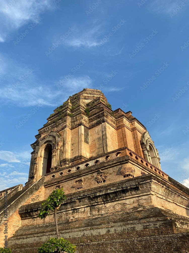 Fototapeta premium Ancient Buddhist Temple Exterior in Chiang Mai, Thailand